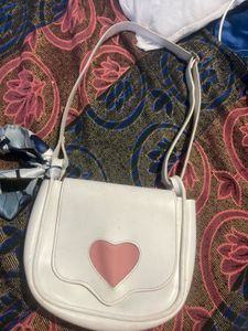 Heart Detail Shoulder Bag