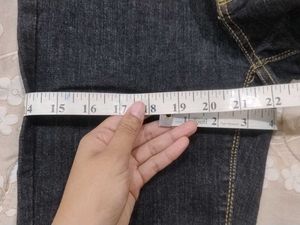 Zara Black Straight Leg Jeans