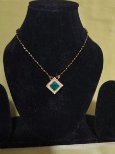 Ad Kundan Stone Mangalsutra In Dark Green Colour