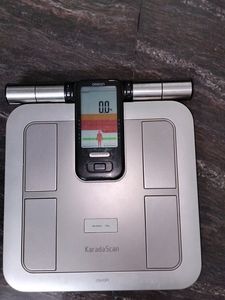 Body Scanner Machine... Weight Machine