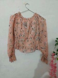 Full Sleeves Crop Top