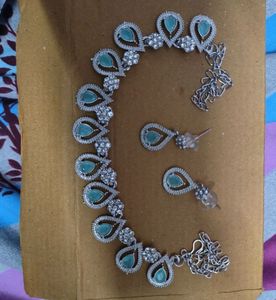 Elegant Necklace Set