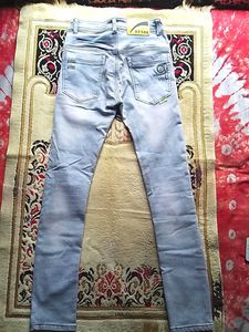 Jeans And Pants For Boys