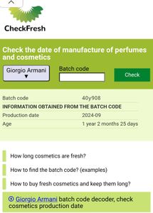 Giorgio Armani desginer lift Foundation