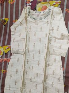 Elegant Embroidered Kurta