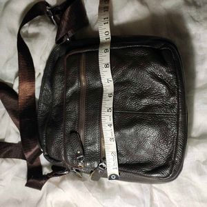 Unisex Leather Messenger Bag