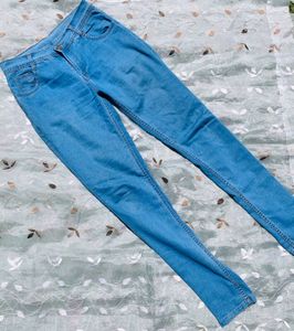 Women Light Blue Denim-Jeans