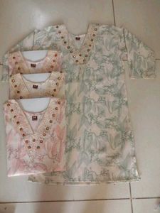 V-NECK SHORT KURTI