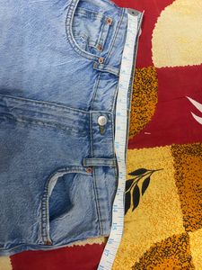 Zara Most Demanding Colour Baggy Luse Jeans