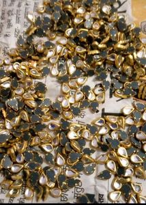 Teardrop Kundan Stones