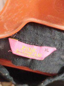 Elegant Black Embroidered Kurta