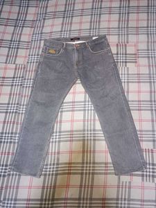 Grey Jeans 👖