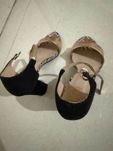 Golden Ankle Strap Block Heels | Tresmode