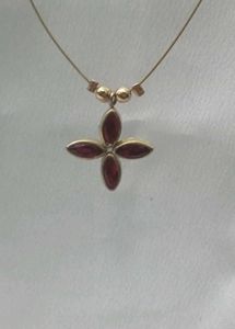 Red Stone Floral Pendant Necklace