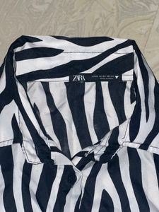 ZARA Zebra Print Baggy Crop Shirt Long Sleeve