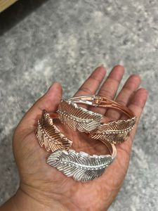 Hand Stud