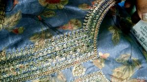 Elegant Floral Embroidered Kurti