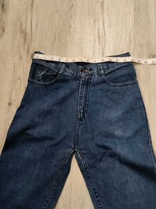 Ma2087 Sabrin bootcut jeans waist 28 inches