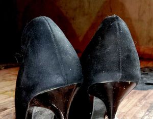 Black Pointed Stiletto Heel