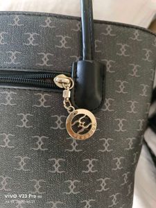 Esbeda Handbag