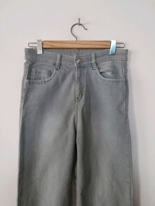 Light Grey Jeans (Women&#39;s)