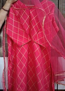 Elegant Pink Kurta Set