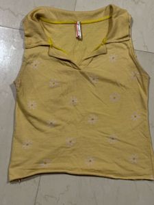 Pastel Yellow Daisy Print Top