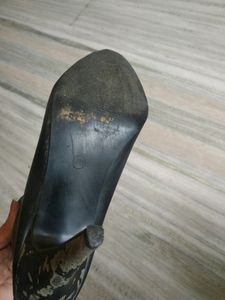 Westside Pointed Heels Shoes