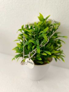 Chic Accessories &amp; Essentials Gift Hamper