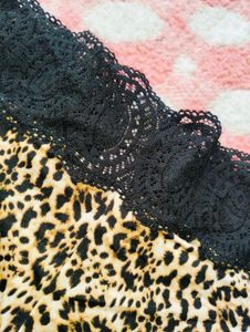 Victoria&#39;s Secret Leopard Print &amp; Lace Brief