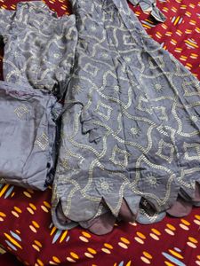 Embroidered lehenga set with beaded odni