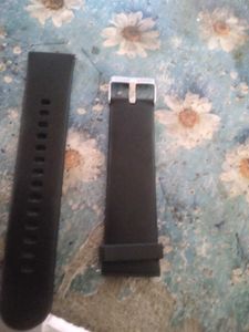 Smartwatch with Charger And Combo Damage