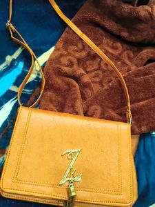 Elegant Brown Crossbody Bag