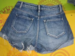 Woman Short