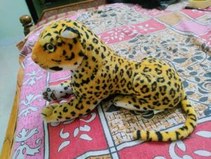 Cute Toy Hiran And Tiger