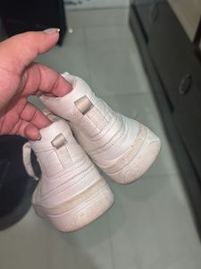 Uk 🇬🇧 Footwear White Sneakers