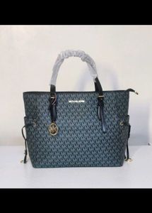 Micheal Kors Handbags