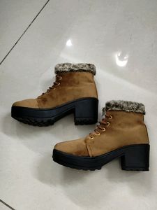 Urbanic Tan Colored Fur Lined Boots