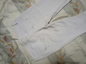 T-shirt And Jeans Capre Set For Girls 👕👖