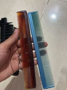 Combs &amp; Powder Puff