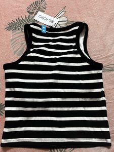 Zudio Top With Inbuilt Bra