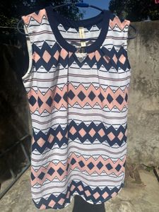 Patterned Sleeveless Top