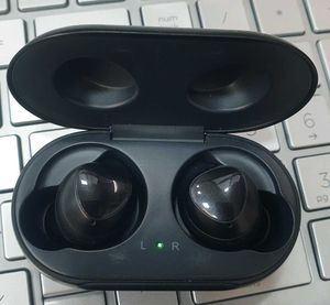 Samsung Galaxy 1st Generation Buds