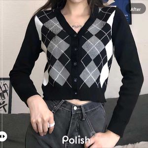 New With Tag Cute Boxy Crop Cardigan