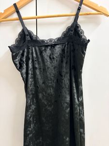 H &amp;M Black Velvet Lace Trim Dress