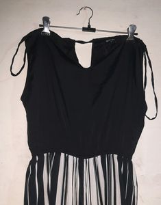 Harpa Striped Jumpsuit Black/White ♡Thread Detail