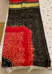 Elegant Bandhani Dupatta, Gajji silk