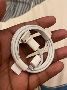 apple type c to lightning able