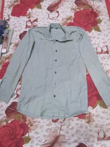 Men&#39;s Casual Shirts (2)