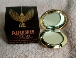 Charlotte Tilbury Compact